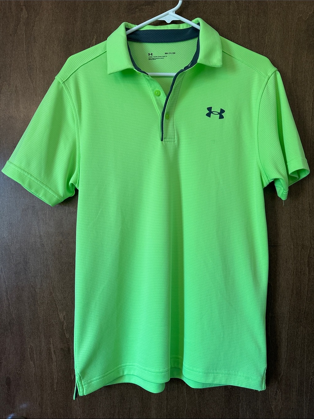 NWOT Men’s Under Armour Loose-Fit Performance Golf Polo Top - Bright Green